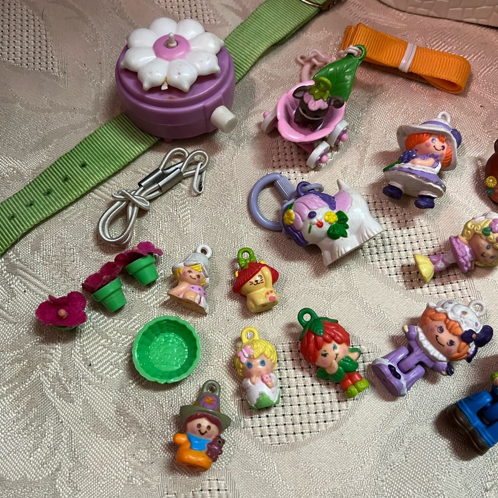 VTG 80’s Charmkins Pawtucket House Huge Lot Charms and Accessories - Picture 6 of 14